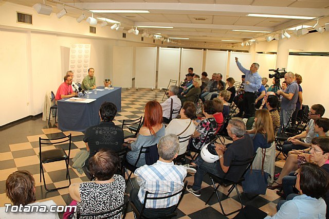 El misionero y teólogo totanero Bartolomé Burgos ofreció una conferencia