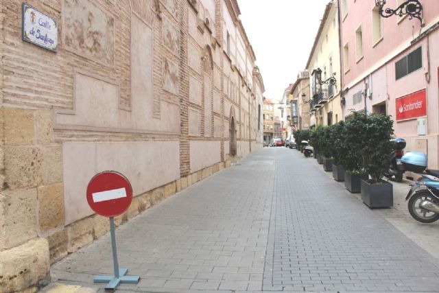 Se modifica el sentido de la circulación del tráfico en algunas vías del centro histórico con el fin de descongestionar la plaza de la Constitución y dar mayor protagonismo a los peatones