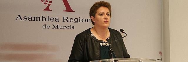 El PSOE cumple con los agricultores, y reclama en la Asamblea que se investigue y controle el vuelo de cohetes antigranizo