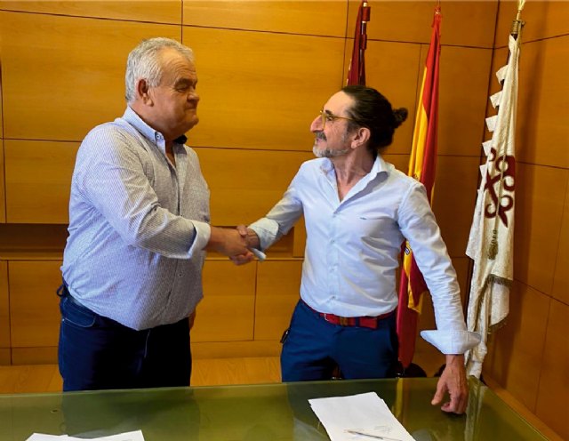 Manolo Cánovas alcanza un acuerdo con Alcaldía para apoyar los presupuestos de 2025 a cambio de inversiones sociales y vecinales