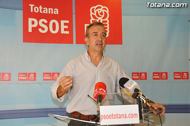 El Secretario General de los socialistas de Totana, Juan Fco. Otálora, en una foto de archivo / Totana.com