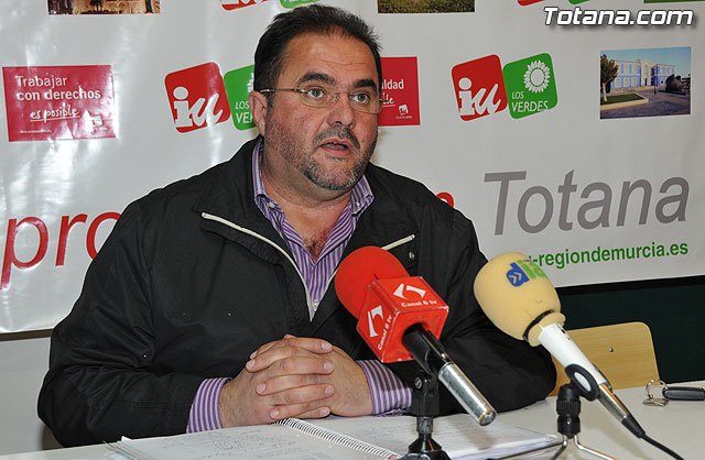 El concejal de IU + Los Verdes, Juan José Cánovas, en una foto de archivo / Totana.com