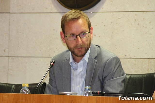 El Concejal de Urbanismo, Carlos Ballester, en una foto del pasado Pleno / Totana.com