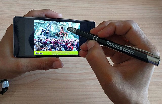 A todos los patrocinadores les obsequiaremos con un práctico bolígrafo puntero para el móvil o tablet