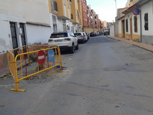 Adjudican las obras de renovación de la tubería de saneamiento en las calles La Hoya y Luís Martínez González, respectivamente