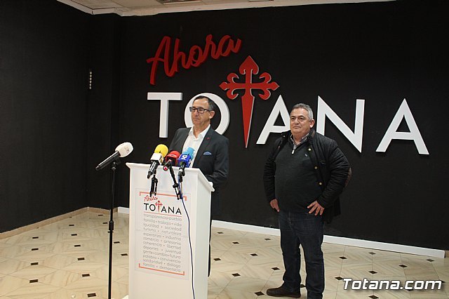 Inauguración de la sede de Ahora Totana