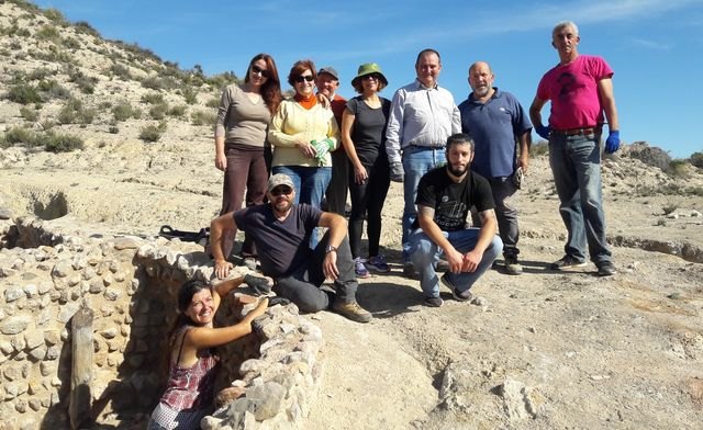 ASBA e Integral realizan labores de limpieza en el yacimiento arqueológico de Tira del Lienzo