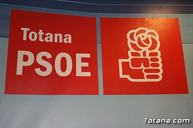 PSOE: 'La presidenta y portavoz del PP debería barrer su propia casa antes de intentar poner orden en las demás'