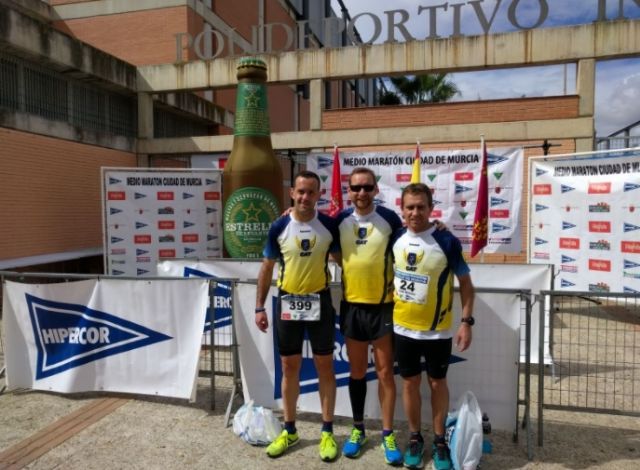 El Club Atletismo Totana estuvo presente en la Media Maratón de Murcia
