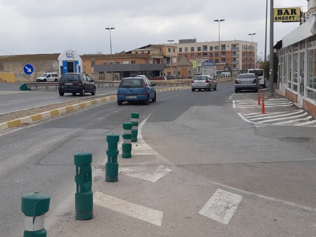 Estudiarán reordenar el tráfico y la creación de plazas de aparcamiento en el desvío de la avenida Juan Carlos I, entre La Turra y la calle Cruz Hortelanos