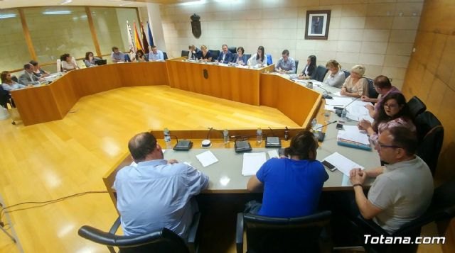 El Ayuntamiento de Totana celebra mañana el último pleno ordinario de este año, con un total de veintiún puntos en el orden del día